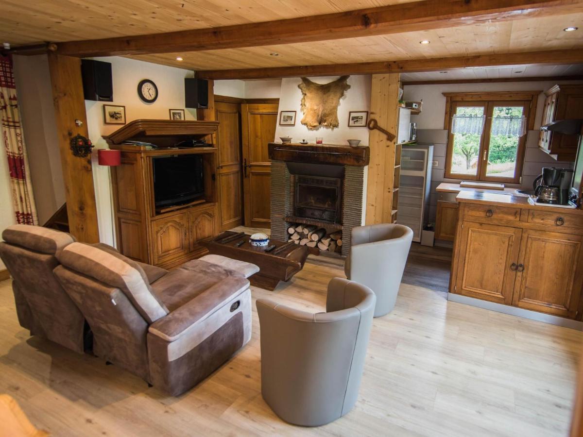 Charming Chalet In Ventron With Terrace エクステリア 写真